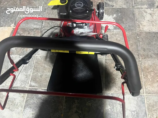 حصادة عشب جديدة