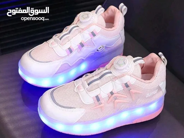 Girls Athletic Shoes in Jeddah