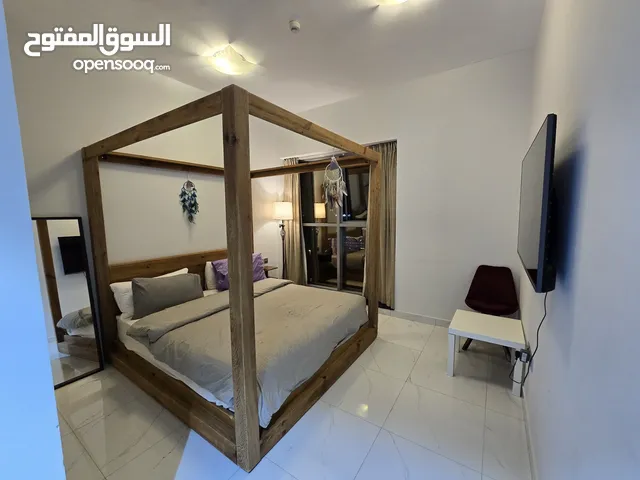 Master room for rent in Dubai Jvc..................