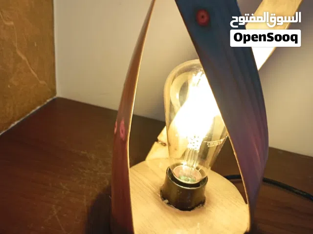اباجورة من الخشب