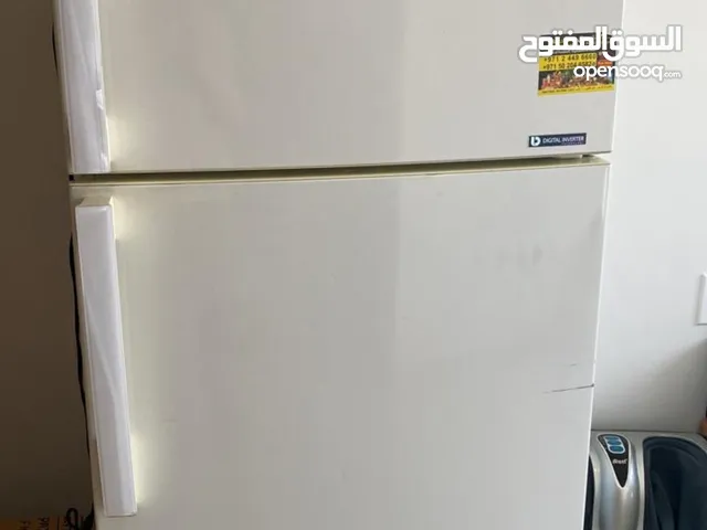 Clean Samsung fridge 276-87 liter from the owner