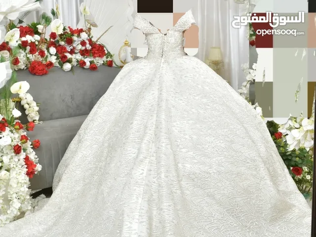 Weddings and Engagements Dresses in Northern Governorate