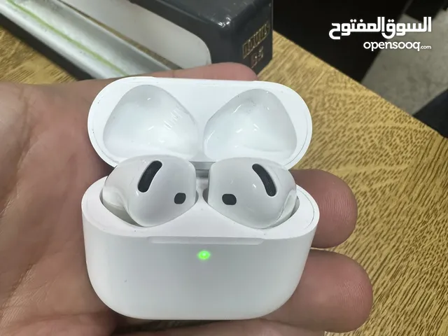 سماعات AirPods