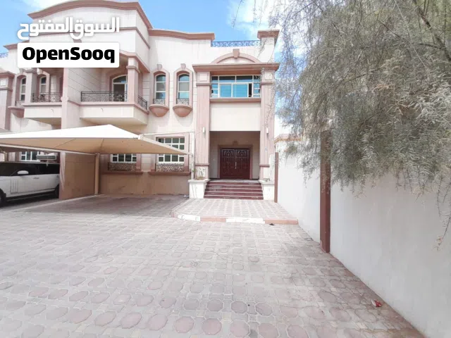 1393 m2 4 Bedrooms Villa for Rent in Abu Dhabi Khalifa Street