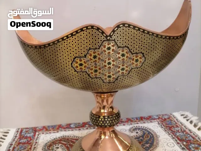 أوانٍ نحاسية مزخرفة بفنّ الخاتم – صناعة يدوية من أصفهان