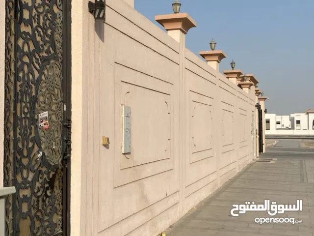 100 m2 2 Bedrooms Villa for Rent in Abu Dhabi Al Shawamekh