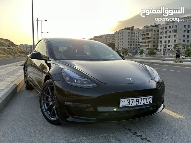 tesla model 3 dual motor 2022  و   بسعر مغررري