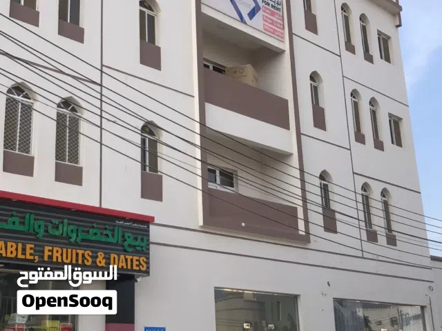 مكاتب راقية في بناية جديدة بموقع ممتاز على شارع سوق الخوض التجاري – مع Wi-Fi مجاني