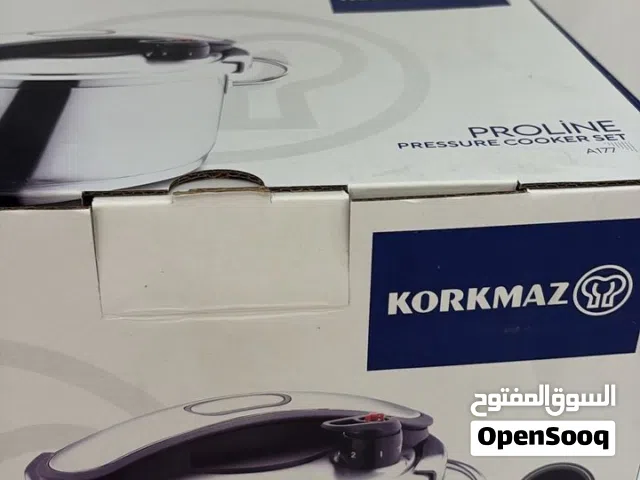 طنجرة ضغط من ماركة كركوماز جديدة
