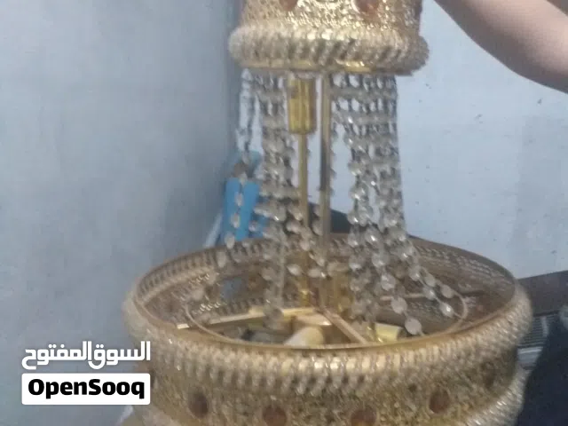 ثريات فخمة للبيع