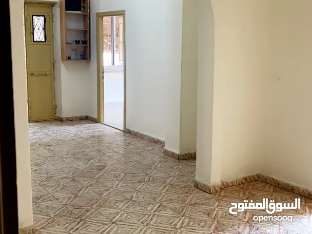170 m2 3 Bedrooms Apartments for Rent in Ramallah and Al-Bireh Nablus St.