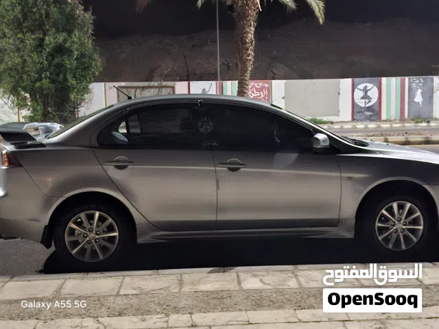 2014 ميتسوبيشي لانسر GLX