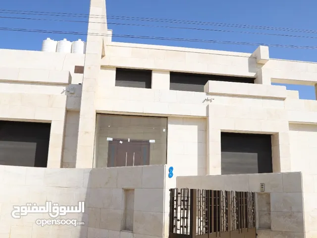 1200 m2 5 Bedrooms Villa for Sale in Amman Al Kursi