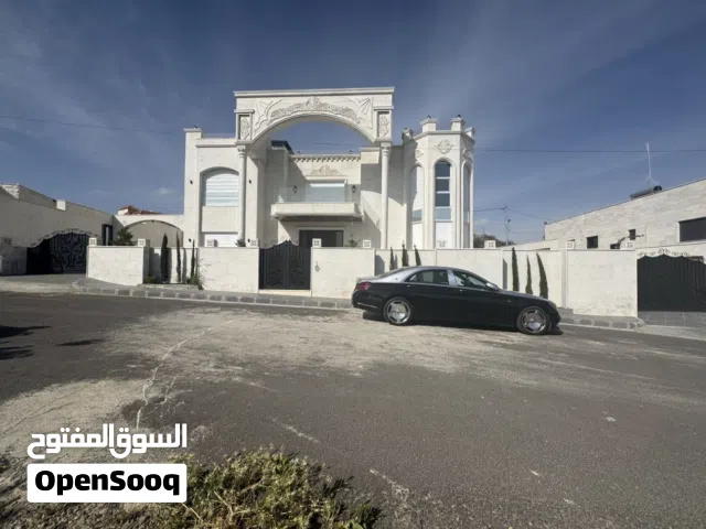 دابوق بلال فيلا مستقله شبه قصر جديد لم تسكن ذات اطلاله على البحر الميت وفلسطين بسعر مغري