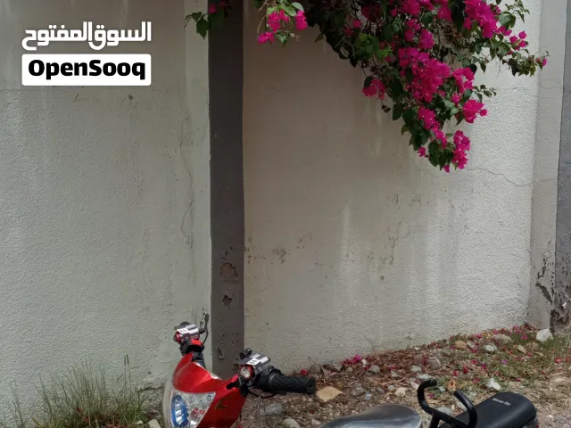 سكوتر كهربائي ما يشكي من شي نضيف مطلوب 65 وشوف الوصف