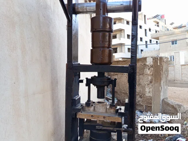 مكبس هيدروليكي لللبيع