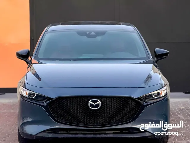 2022 Mazda 3 Showroom Condition Sleek. Sporty. Sophisticated.