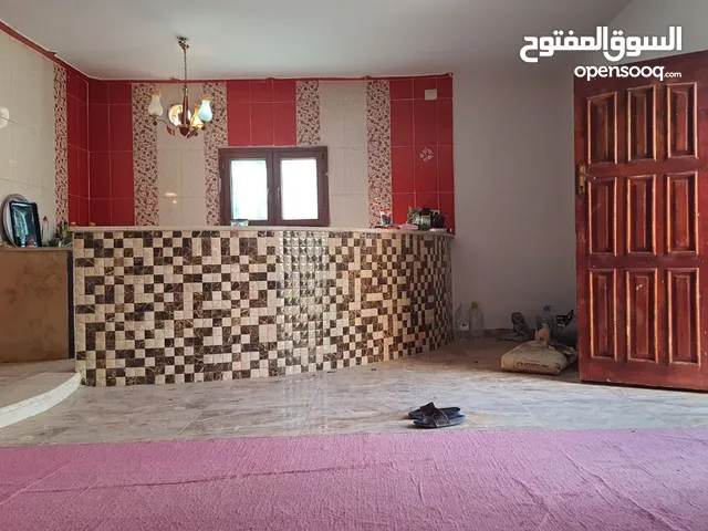 70 m2 1 Bedroom Townhouse for Rent in Tripoli Ain Zara