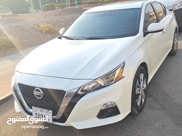 Nissan altima 2019 urgent sale