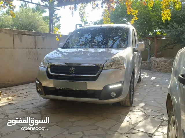 بيجو بارتنر ترخيص 17