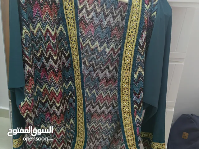 Beautiful Sarokhi shrug, made in Saudi Arabia