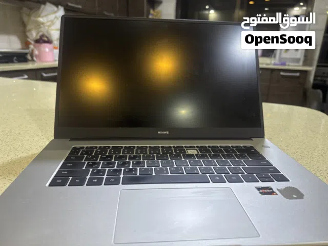 Laptop Huawei mate D 15