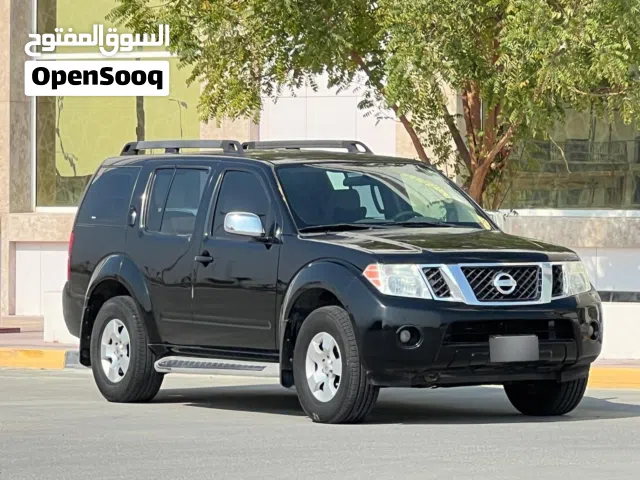 Nissan PATHFINDER model 2011 7 seater clean title car FOR SALE