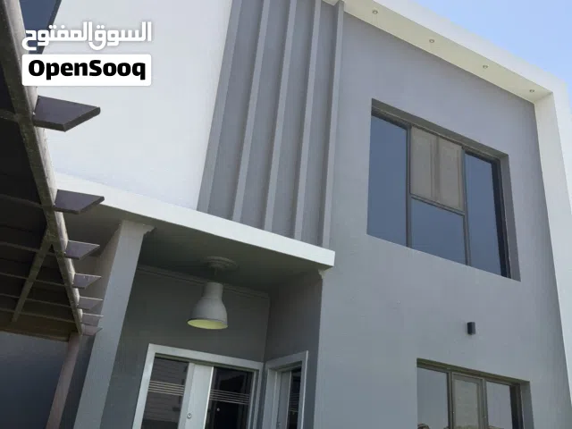 300 m2 More than 6 bedrooms Villa for Sale in Muscat Amerat