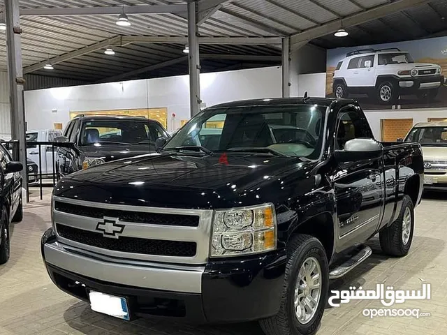 بكم سلفرادو منتهي سنة و 3 اشهر اقرى الوصف !!!!!!!!!
