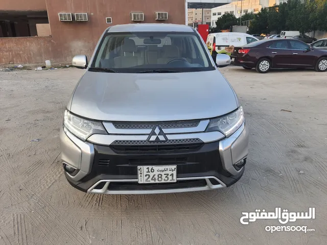 للبيع اوتلاندر 2019 ماشى 67 الف 4 سلندر