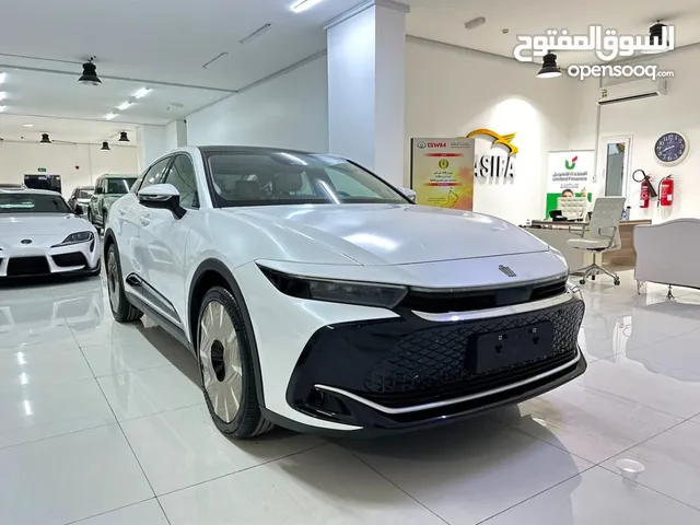 تويوتا كراون 2023 بلاتنيوم دفع رباعي