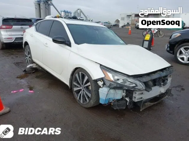 2020 نيسان التيما SR