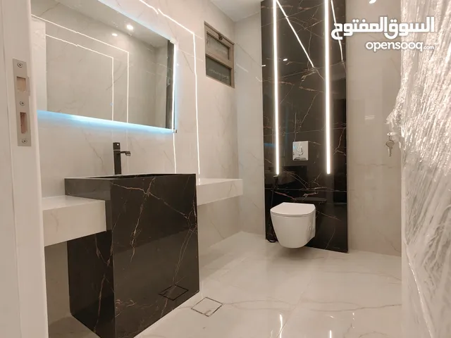 260 m2 4 Bedrooms Apartments for Sale in Amman Jubaiha