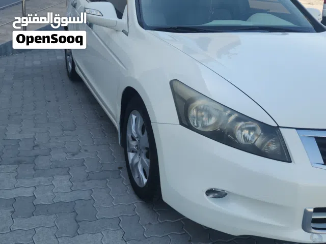 للبيع هوندا قمه ف النظافه بصبغ الوكاله 2010