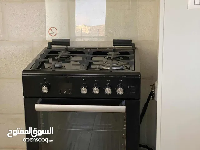 فرن مع غاز نوع سمفر مستعمل