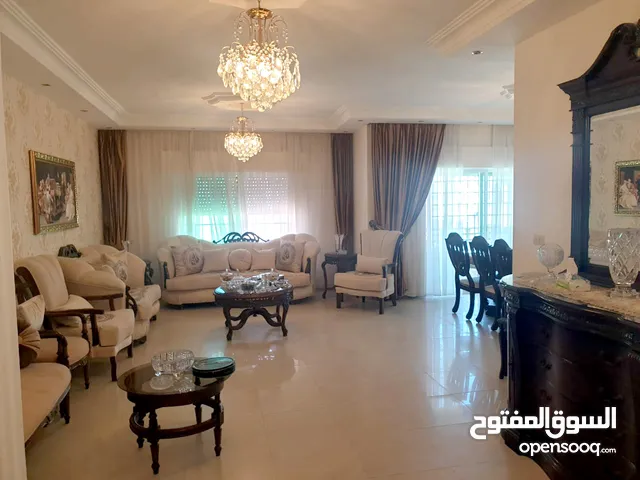 200 m2 3 Bedrooms Apartments for Rent in Amman Tla' Ali