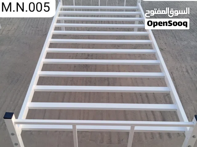 أسرة حديد صنع محلي