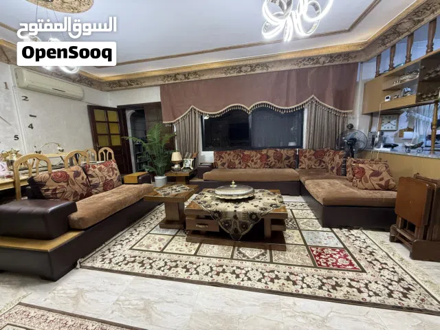 طقم كنب كورنر كامل مع الطاولات والسيرفس + مخدات بوجهين وخدمة التوصيل مجاناً