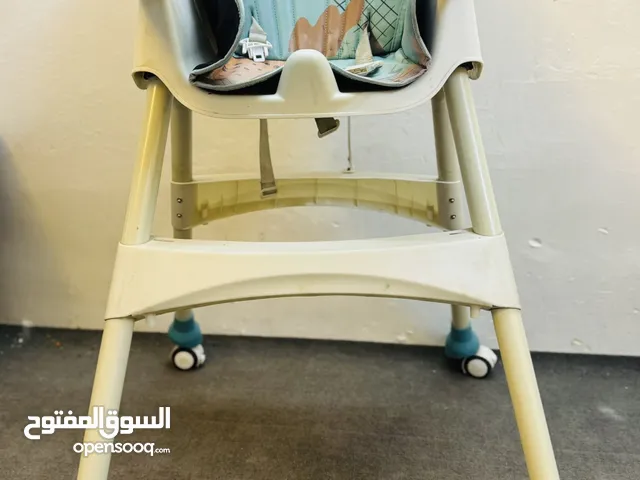 فقط كرسي طعام جديد وسعر مناسب
