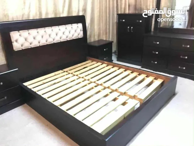 غرفة نوم لاتيه ثقيل مرتب