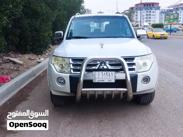 2010 ميتسوبيشي باجيرو GLS MID