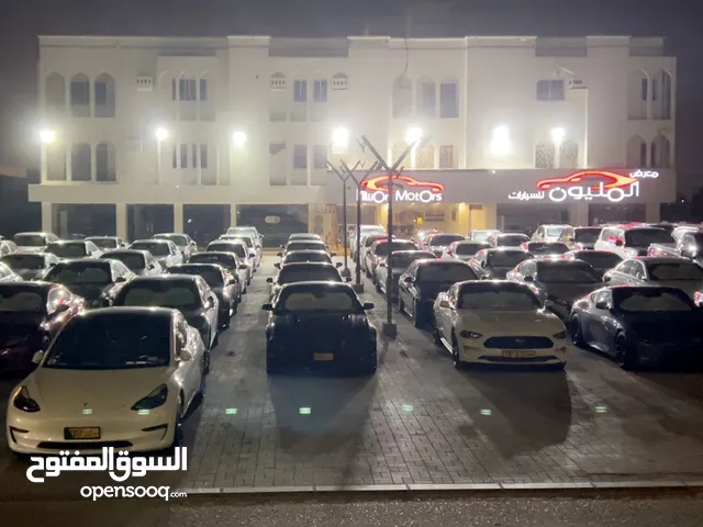 فرصة ذهبية للبيع مبنى سكني تجاري في موقع استثنائي