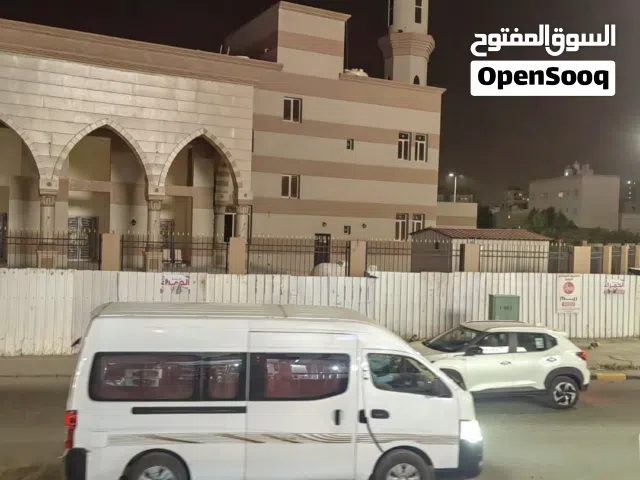 محل في الفروانيه في موقع مميز للبيع بدون الرخصه والمعدات Shop for sale without license or equipment