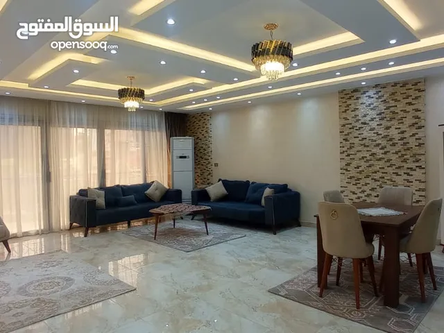 للسكن الراقى المتميز متاحة الان للحجز شقة مفروشة فاخرة للايجار اليومى والشهرى بالمهندسين