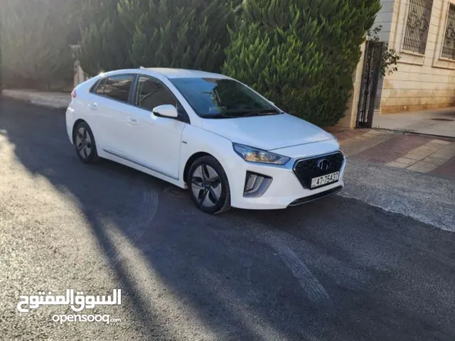 ايونك للايجار يومي اسبوعي شهري