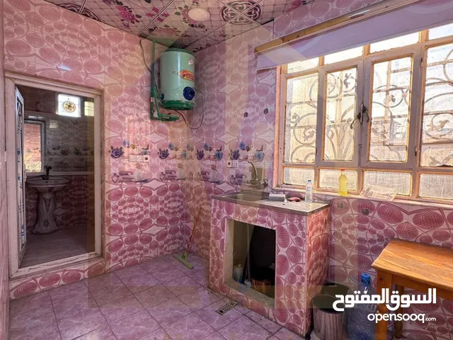 100m2 1 Bedroom Townhouse for Rent in Basra Other