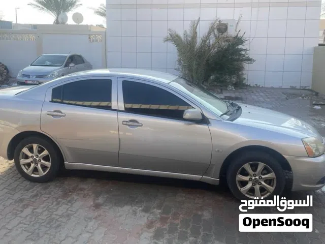 ميتسوبيشي جلنت-موديل 2012- مكنيه قير شاصي بدي سلييم-المالك الاول رقم2- السيارة جدا نضيف/السعر 8800