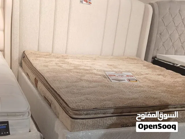 سرير للبيع جديد Queen Size Bed