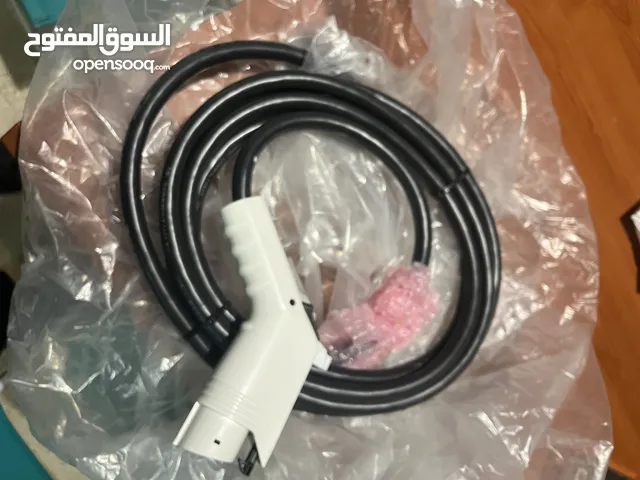Rev D (rav-4) charging cable with the charging box Rev D شاحن سيارة (rav-4) مع صندوق الشاحن