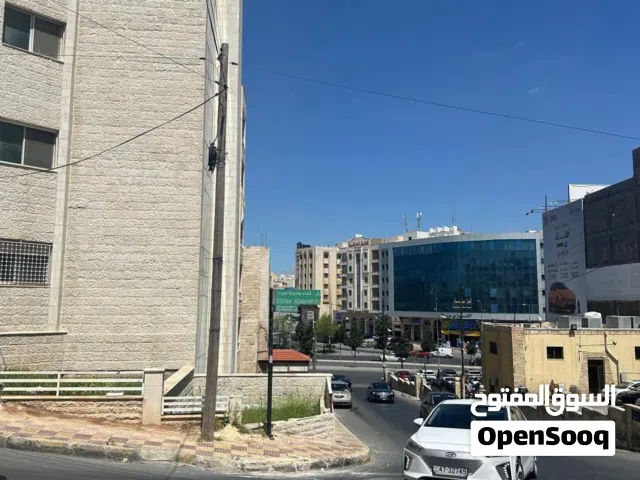 Unfurnished Monthly in Amman University Street
